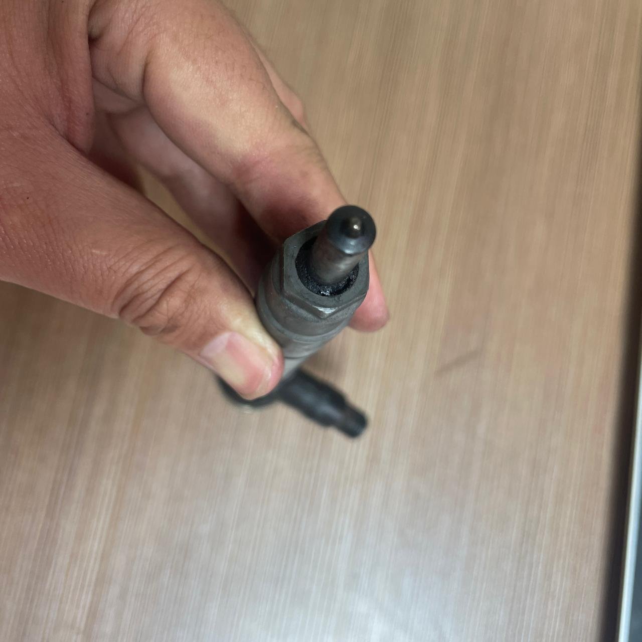 Denso Diesel Fuel Injector – 23670-51040 (Common Rail, 2GD/1GD Engine)